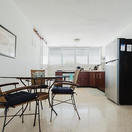 Oceanview Apartment Steps To The Beach Luquillo Exteriör bild