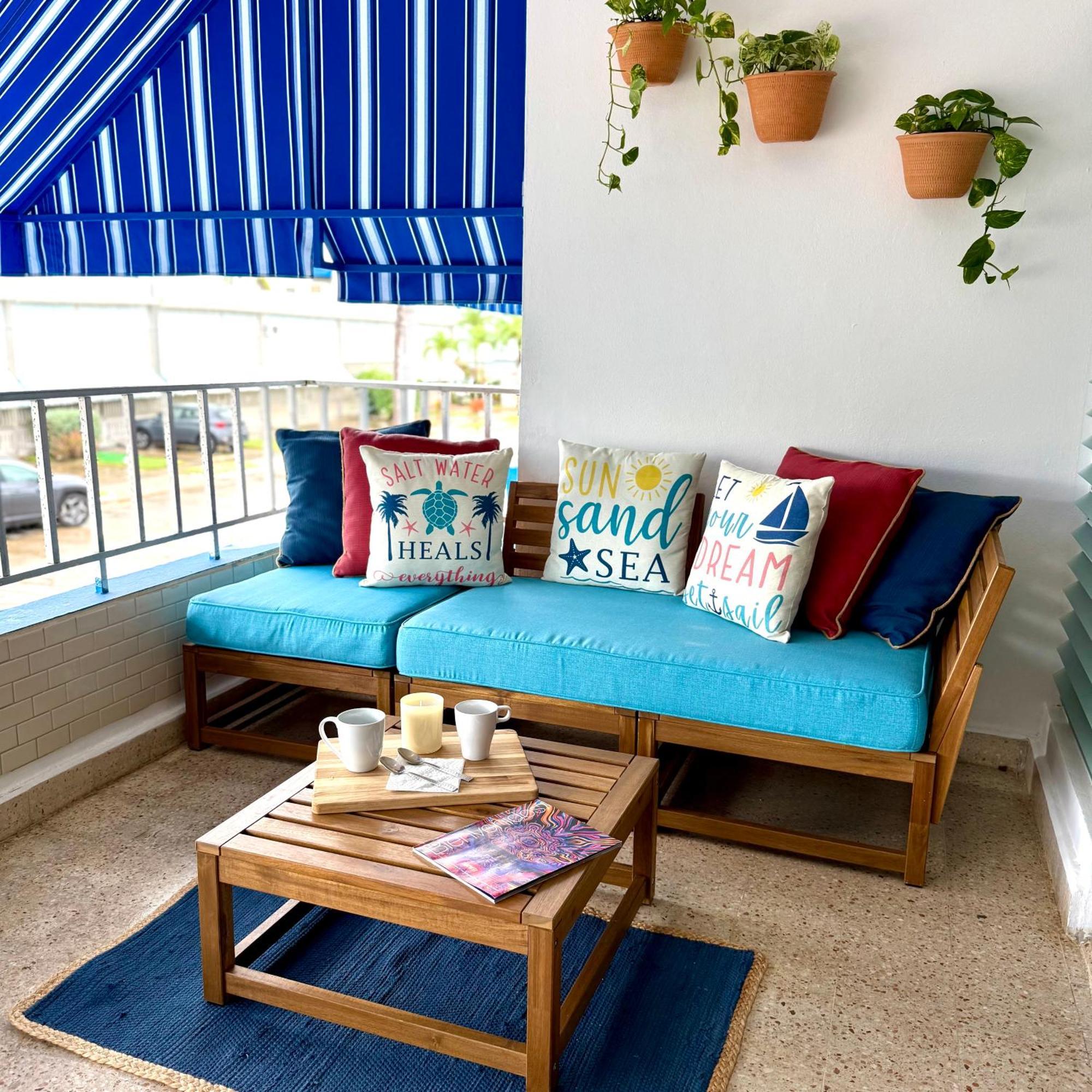 Oceanview Apartment Steps To The Beach Luquillo Exteriör bild