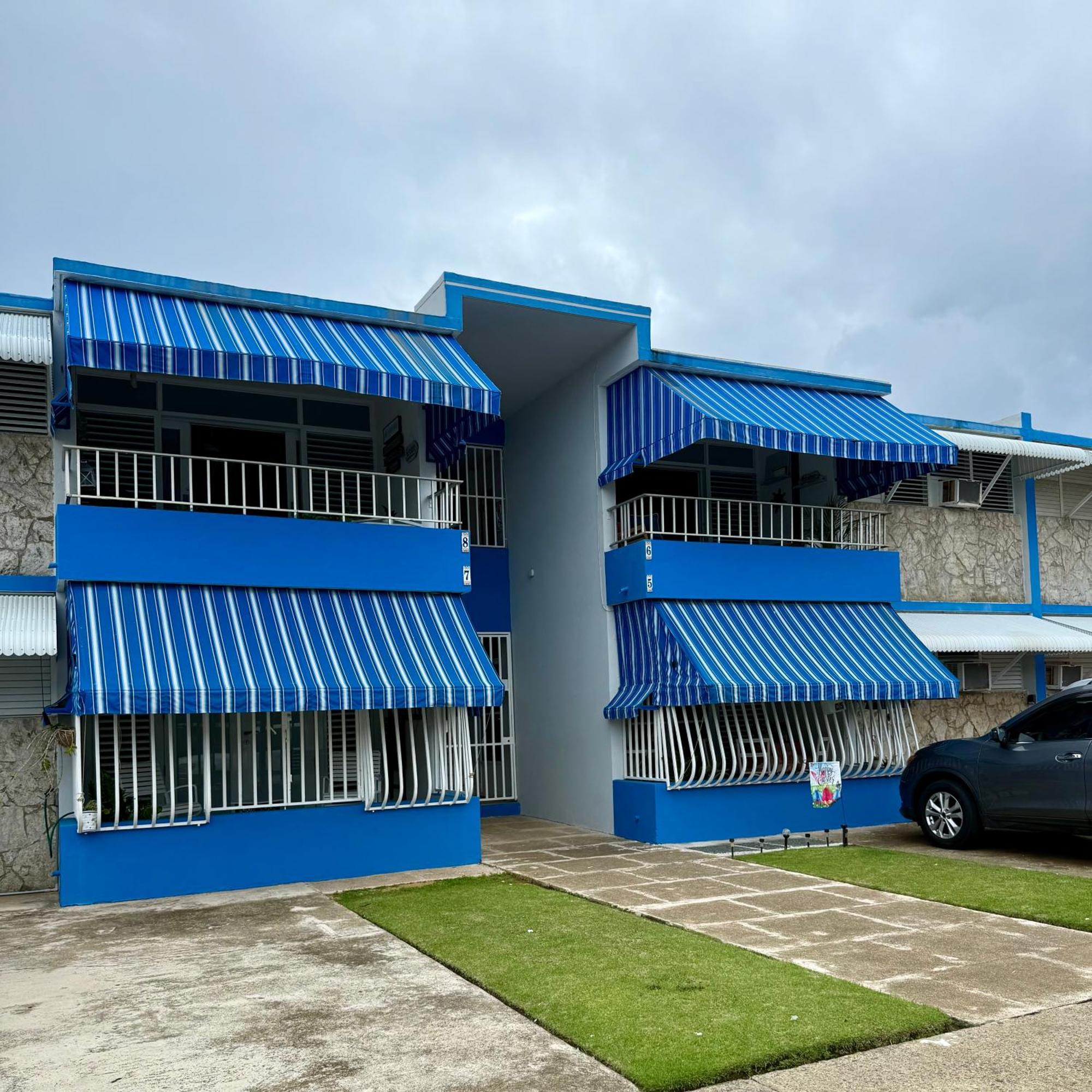 Oceanview Apartment Steps To The Beach Luquillo Exteriör bild